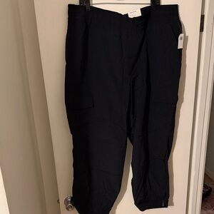 Women’s Old Navy Black Cargo Pants Joggers XXL